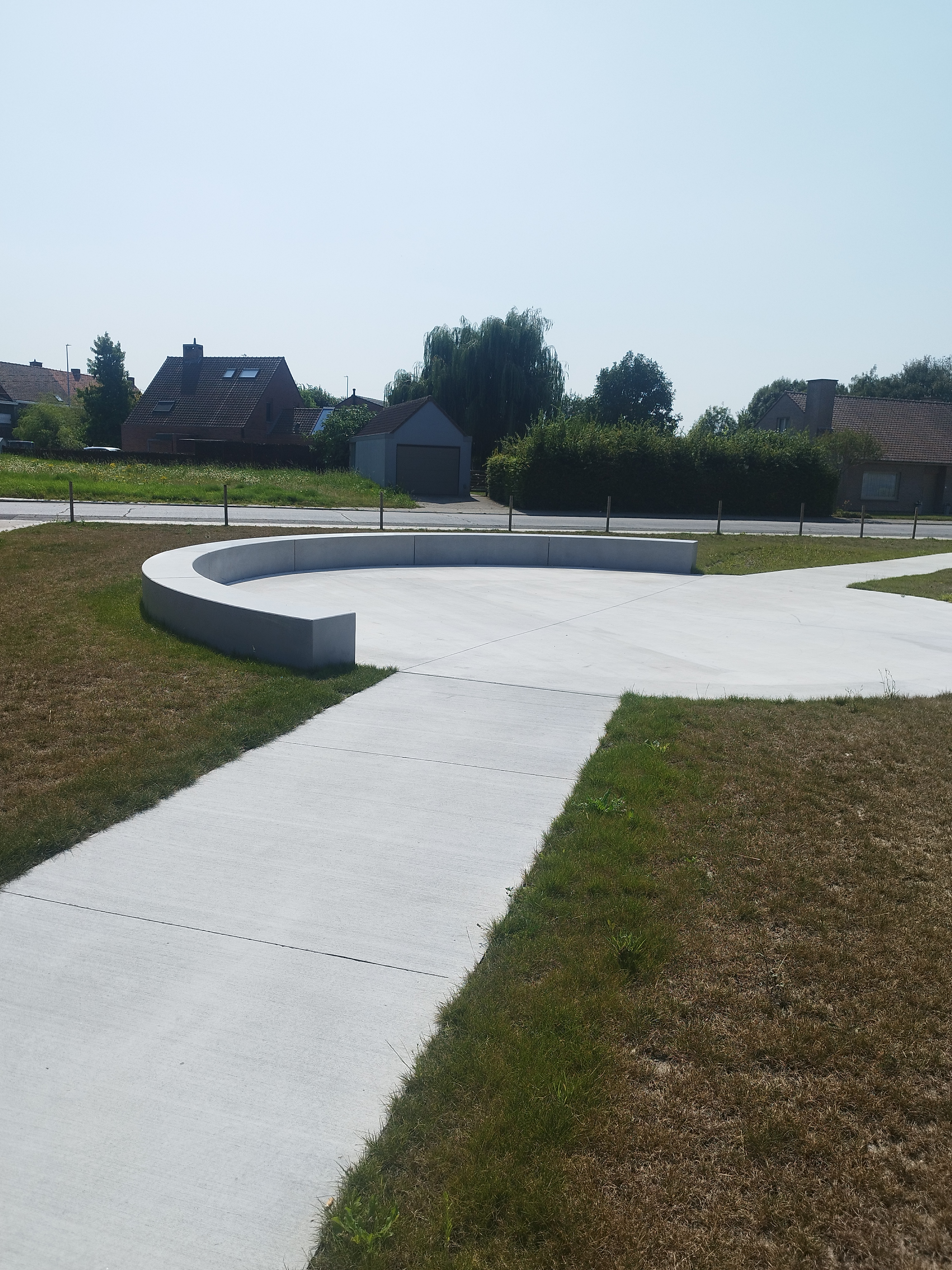 Circular Ledge