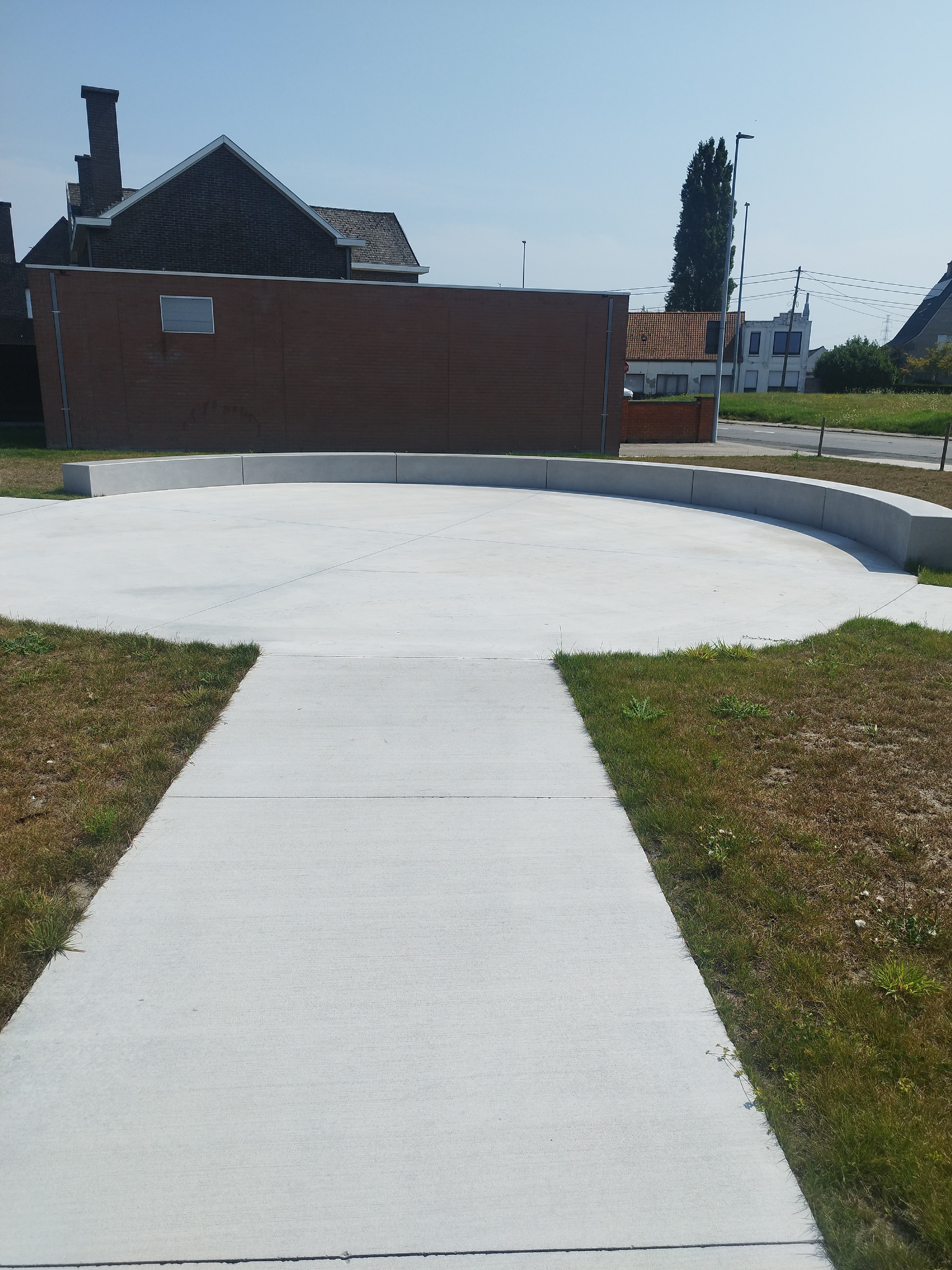 Circular Ledge