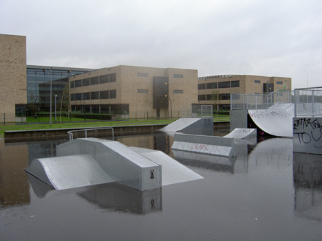 Station Oostvaarders