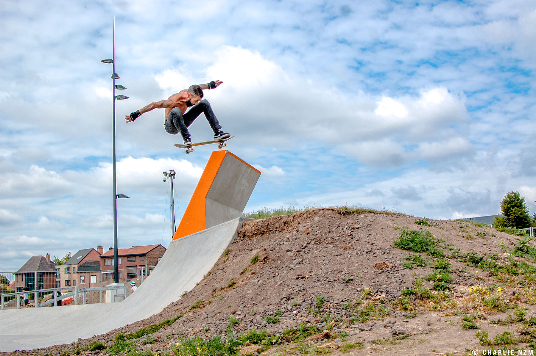 Air by Kenny Duquet at Skatepark Tongeren. Photo: Charlie Van Lierde